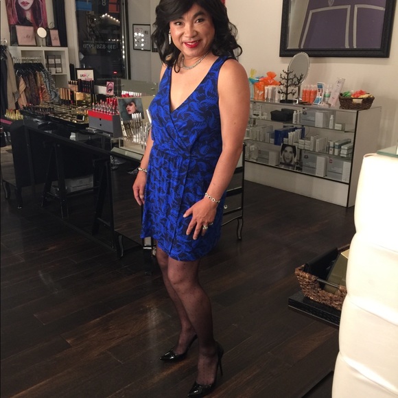 Meet your Posher, Stephanie - Picture 3 of 5